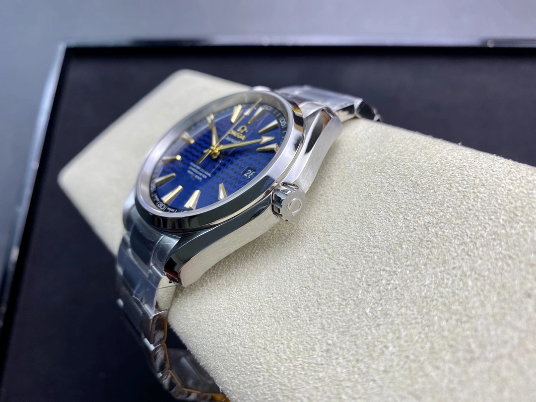 CBD Factory Omega Seamaster Aqua Terra 150M 41.5mm Blue Wave Dial 18K Yellow Gold Hands Stainless Steel Bracelet (231.10.42.21.03.006) 1:1 Super Clone – DD8500 Movement WeatherProof 234
